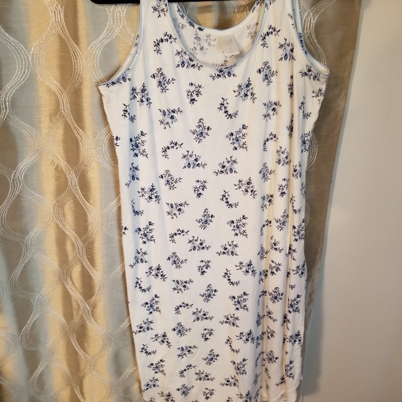 Adonna Other - 3/10$ Adonna sleep wear Adonna Other - 3/10$ Adonna sleep wear